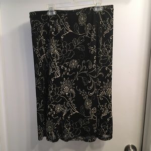 Black and Ivory 3/4 Length Skirt